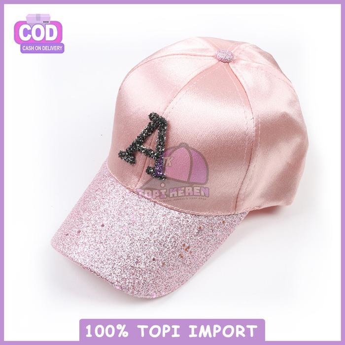 Topi Baseball Pria Wanita Logo A Satin Glitter Manik Hitam Pink Putih Mewah Outfit Gaya Korea Jepang