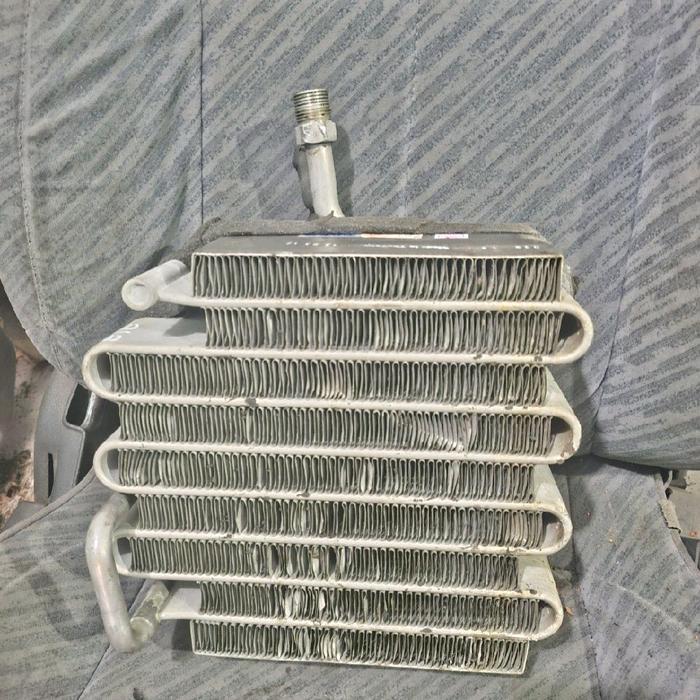 evaporator AC mitsubishi eterna 89-93