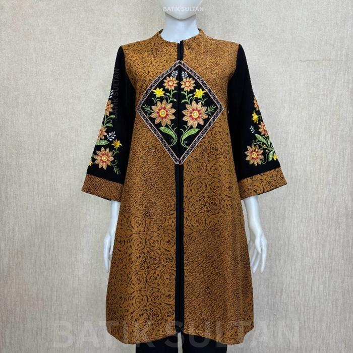 Atasan Tunik Batik Wanita Kain Doby Sogan Bordiran Reguler Fit Lapisan Tricot Waffle Mewah Elegan