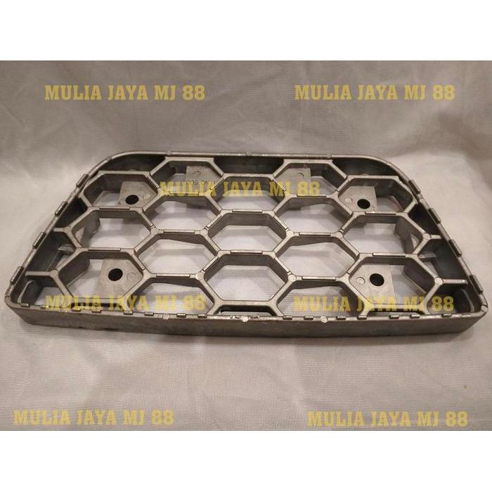 Tangga Hino Lohan 500 New/Pijakan Kaki Hino Lohan 500 New/Foot Step Hino Lohan 500 New