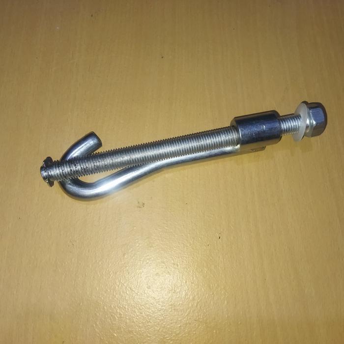 Ready Baut ban serep honda mobilio