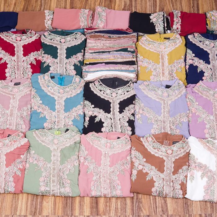 Ayjona - Kaftan Amberlee Bordir Full Colour - Set Inner Gamis Pashmina Dan Belt - Kaftan Dress Mewah