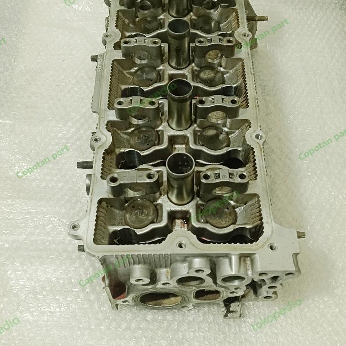 Cylinder head Nissan Xtrail t30 Serena C24 Original