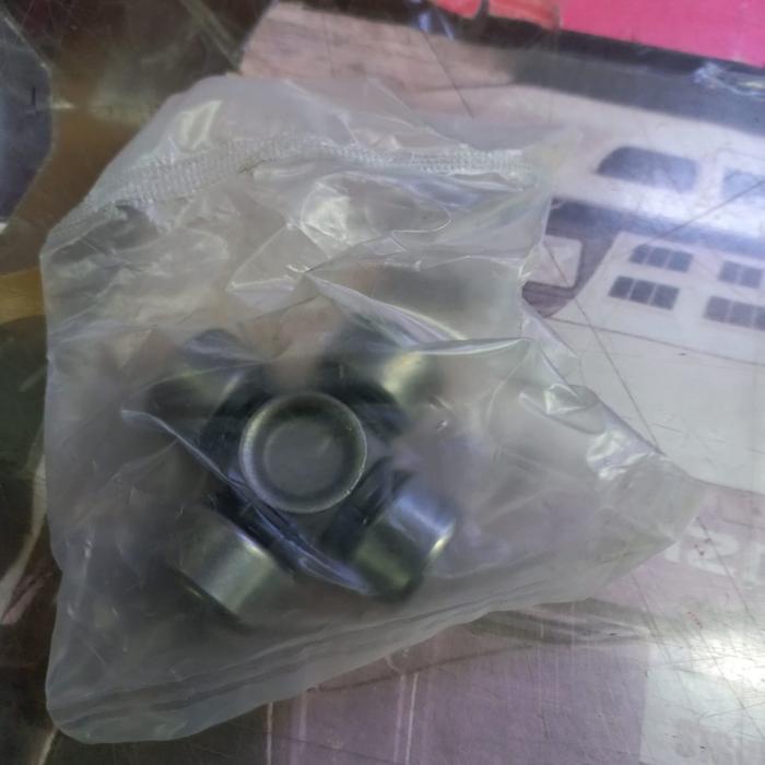 CROSS JOIN STIR ISUZU PANTHER KOTAK 96-99 OEM