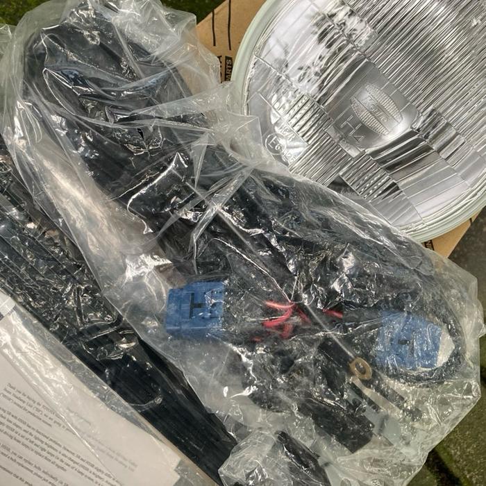 Headlamp Set (Koito H4 12V 60/55W) Lampu Depan Daihatsu Taft F50 Kebo Badak F70 Gt Suzuki Jimny Lj80