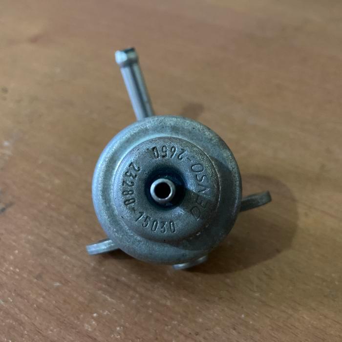 Fuel Pressure Regulator Injector Corona At190 Absolute Toyota Genuine