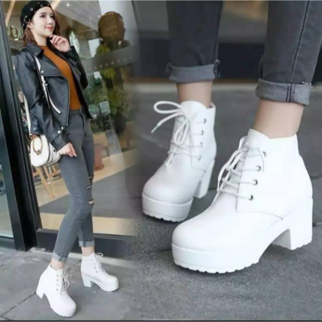 Aerostreet - Sepatu Sneakers Boots Heels Wanita Hak 5Cm La02 Fashion Korea Pesta Formal Kondangan