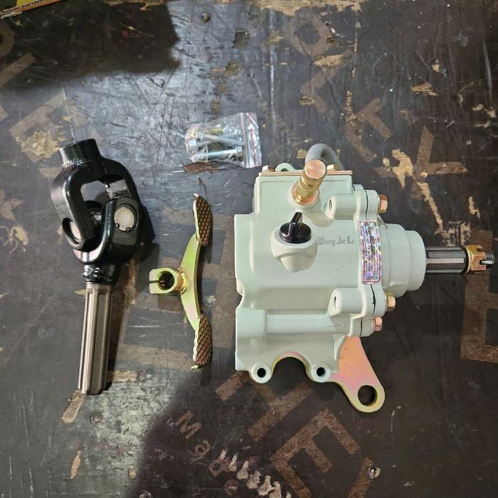Gearbox / Reverser Gear / Gardan Depan Roda 3 Kaisar Jialing Powerace Tossa Viar Kaisar Nozomi Merk