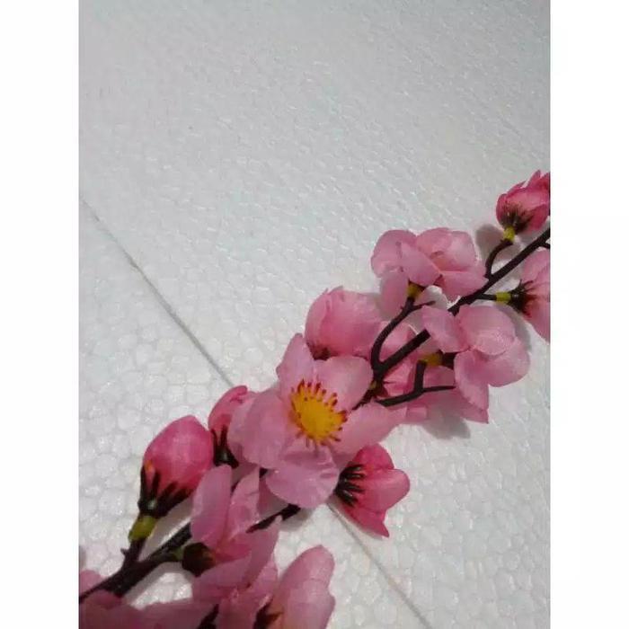 Bunga Hias Sakura Pink Polos Artificial Plastik per Tangkai untuk Pajangan Dekorasi