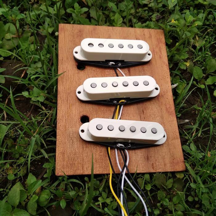 Pickup Gitar Single Coil Alnico Original Squier Stratocaster Standard - IM