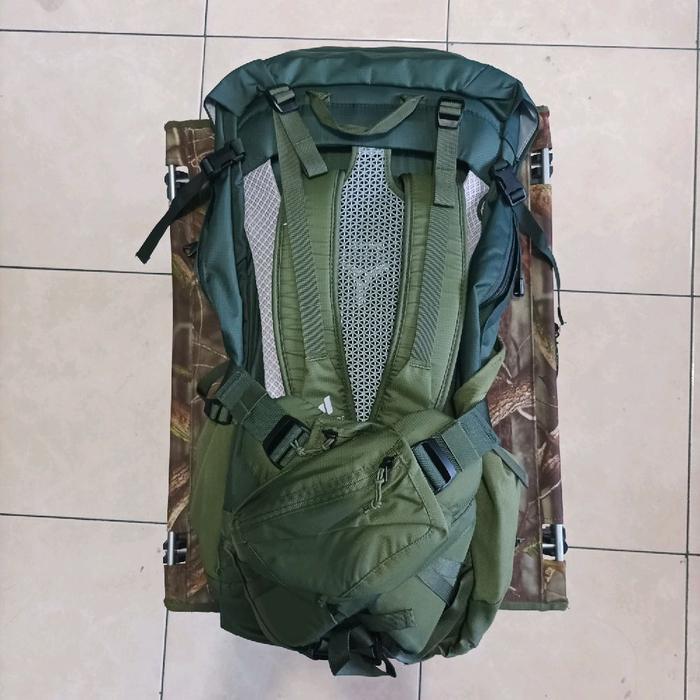 Deuter Futura PRO 40 include RainCover