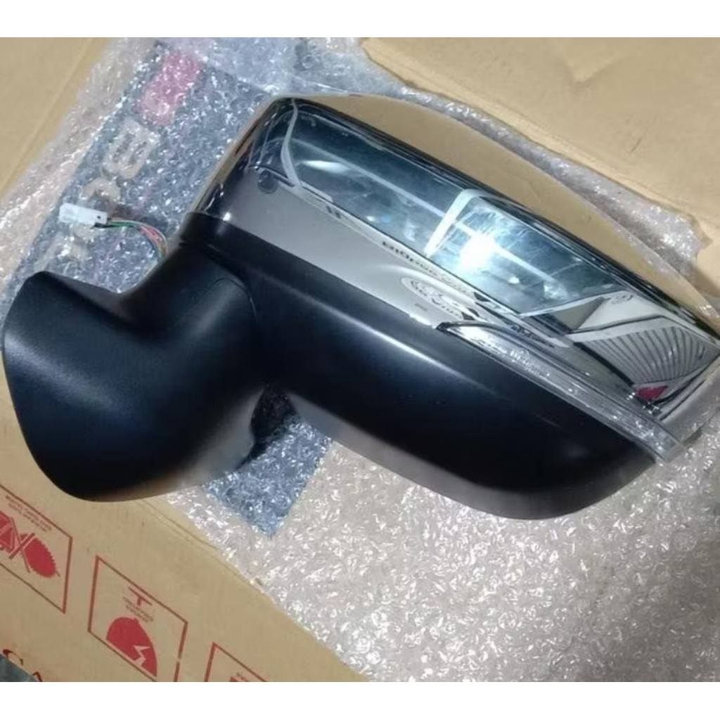 Spion Nissan Livina 2019 Original