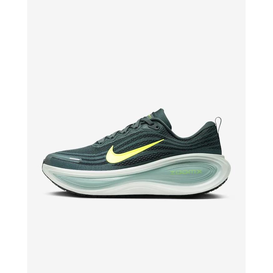 NIKE VOMERO PLUS RUNNING SEPATU LARI PRIA SUPER EMPUK DENGAN ZOOMX FOAM PENUH - HV8150-300