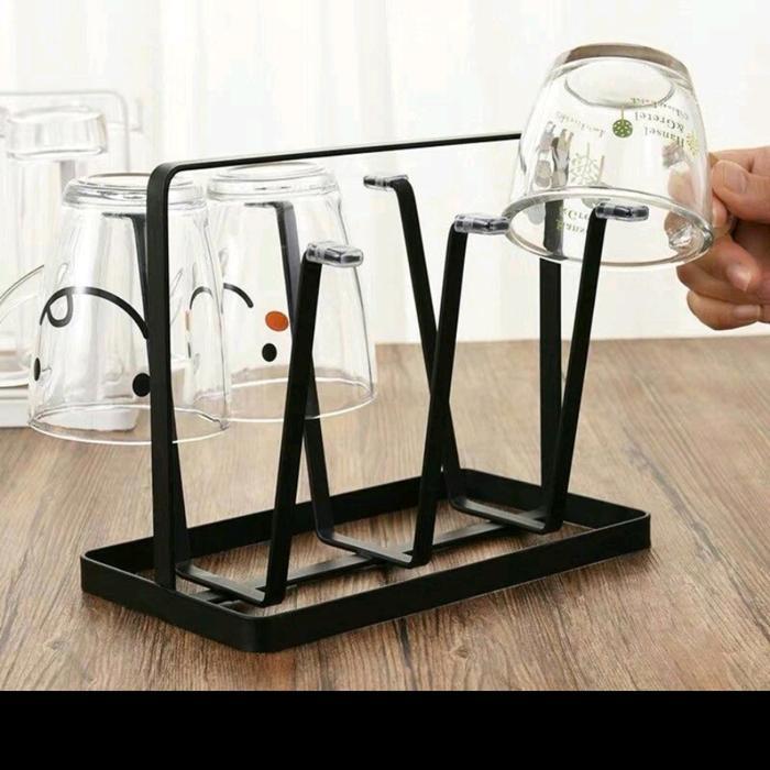 rak gelas besi minimalis