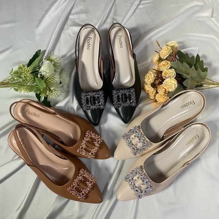 Fladeo Hak Blink Tali Belakang 3 Cm Sandal Kekinian Tbk