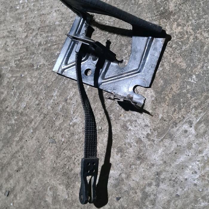 tali gantungan laci bmw e30