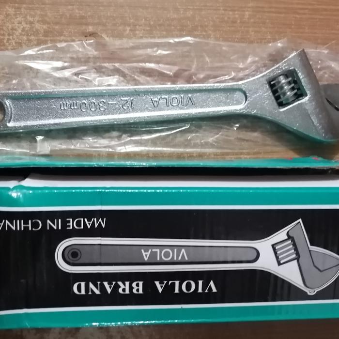 kunci inggris 12 inch