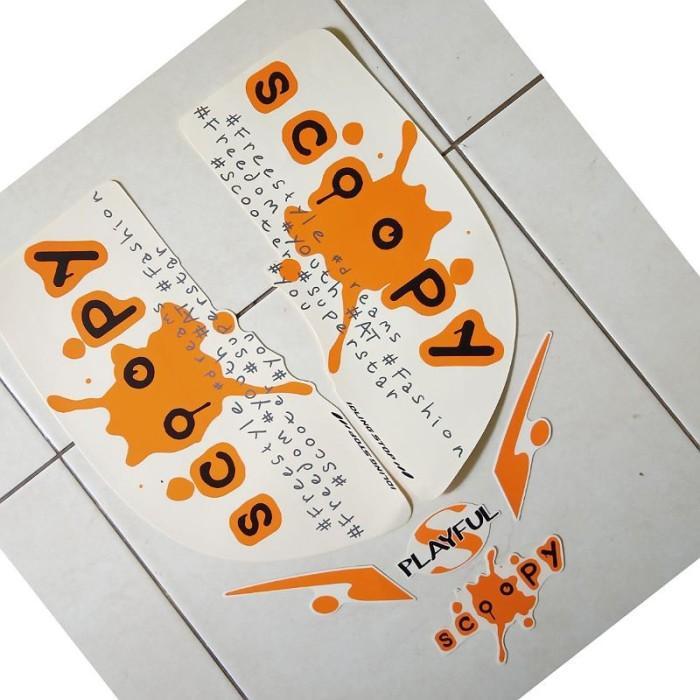 stiker motor scoopy playfull 2016 cream