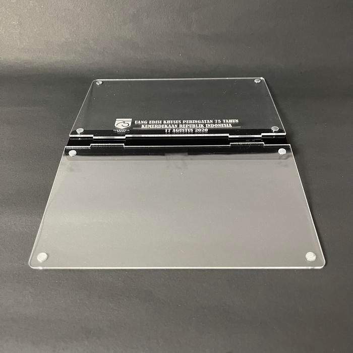 Acrylic Frame Uang 75 Tahun Kemerdekaan / Display Uang Akrilik Murah