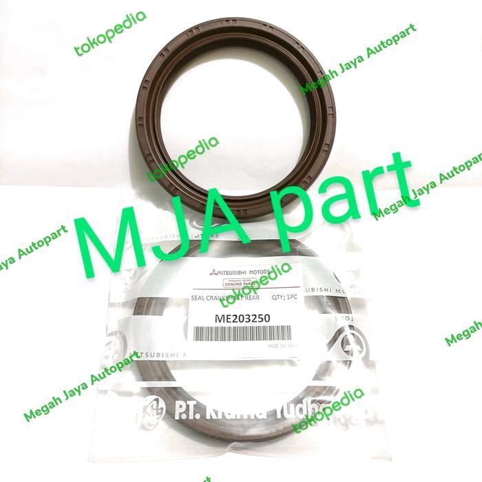 OIL SEAL CRANKSHAFT BELAKANG L200 TRITON 2800CC 4M40 1999 UP ME203250