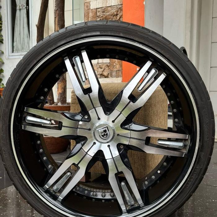 JUAL RUGI VELG MOBIL BEKAS LEXANI LUXURY ORIGINAL RING 22 | Luxury Alloy Wheels Car Ban