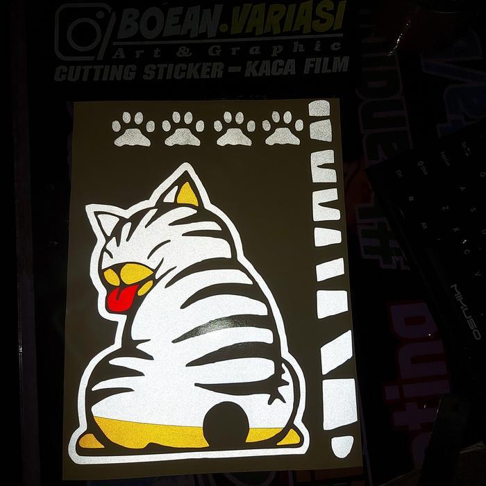 CUTTING STICKER GAMBAR KUCING BUAT WIPER BELAKANG MOBIL
