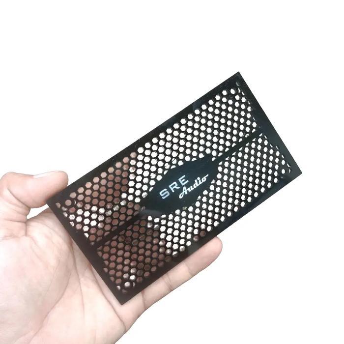 Grill Ram Box Speaker Miniatur Hitam 13,5 cm x 7,4 cm Akrilik 2 mm Line Array 2x2 Inch