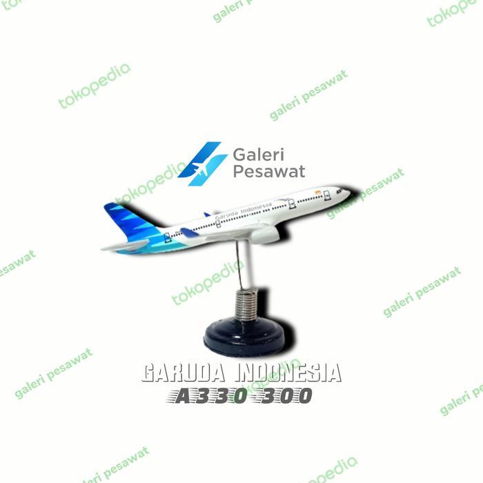 Replika Miniatur Pesawat Per Garuda Indonesia A330