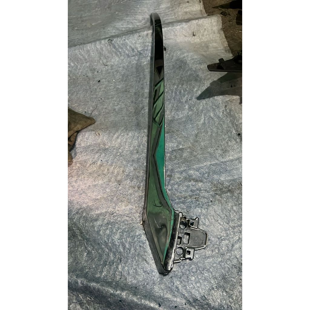 List bumper depan Mitsubishi xpander 2022 original 6407A449
