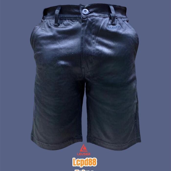 CELANA PENDEK LEUSER TAKAO