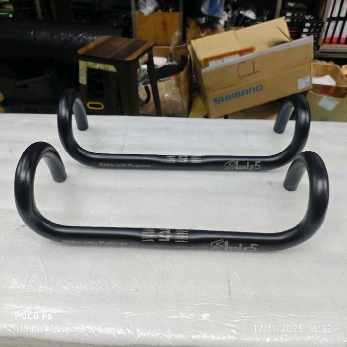 Stang Dropbar Balap Aero Gt Half5 Alloy Gepeng Pipih 380Mm 400Mm Size 25.4 Hitam Rides With Purpose