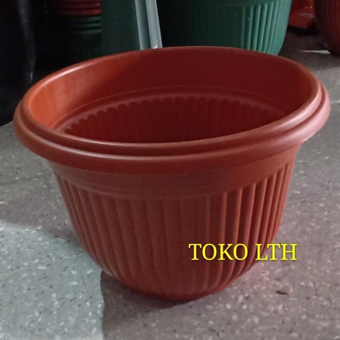 Top POT PLASTIK 40 CM COKLAT 817 / POT TANAMAN / POT BUNGA