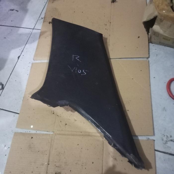 cover tutup pilar C interior bagian kanan Vios gen 1 2002-2006