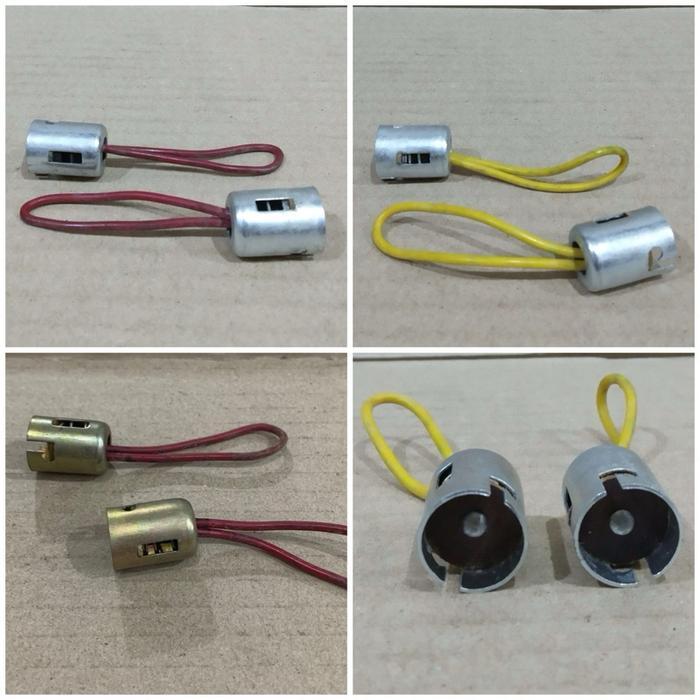 Fiting Dop Lampu Mobil Engkel Kaki 1