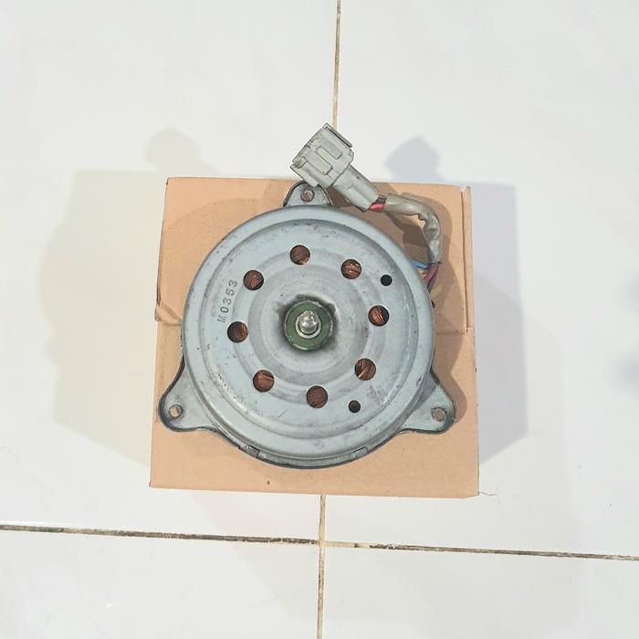Motor Fan Radiator Nissan March