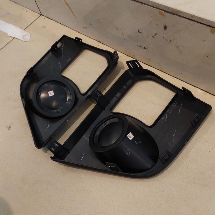 Tutup Cover Foglamp Fog Lamp Asli Mitsubishi New Triton 2019 Hdx