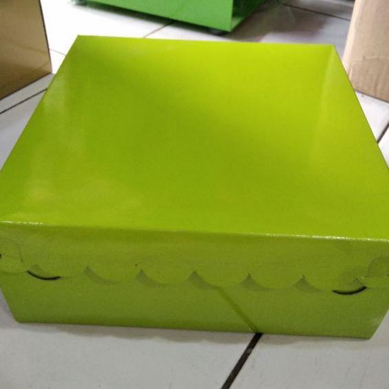 Stok Baru Isi 10 lembar Dus Nasi Kotak warna Hijau, Dus Kue Uk 18x18 dan 20x20cm