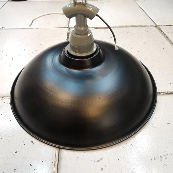 kap Hitam / kap cafe / kap gantung teras / lampu gantung industrial