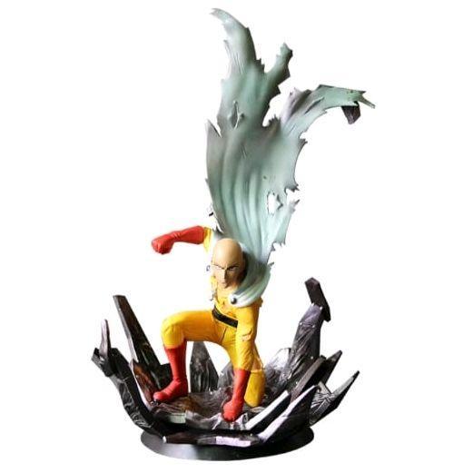 Action Figure Saitama jubah terbang