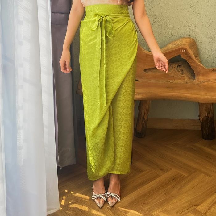 Lausboutique-Rok Sarung Viscose Polos-Rok Wanita Batik Lilit