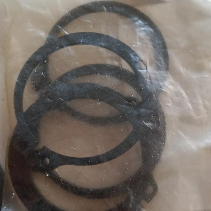 SNAP RING AS GARDAN DEPAN ISUZU DMAX 2001-2012 4X4 ORIGINAL 1PCS