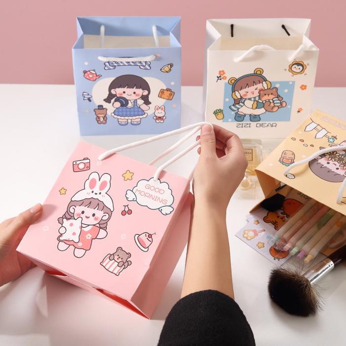 PAPER BAG MOTIF KARTUN JEPANG AESTHETIC/ TAS KADO AESTHETIC/ GOODIE BAG MOTIF KARTUN JEPANG