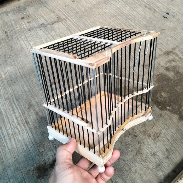 AMBRUKAN SANGKAR KANDANG BURUNG UNTULAN SANGKAR CAS KONIN,SOGON, PLECI BAHAN KAYU JATI Gratis Ongkir