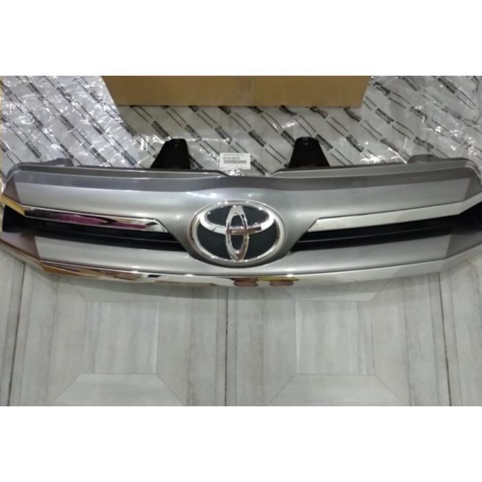 Grille Grill Depan Innova Reborn