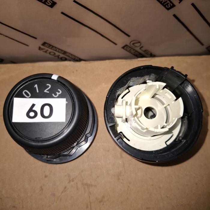 Knop putaran ON / OF / Speed AC TOYOTA YARIS VIOS ETIOS SIENTA. ORIGINAL