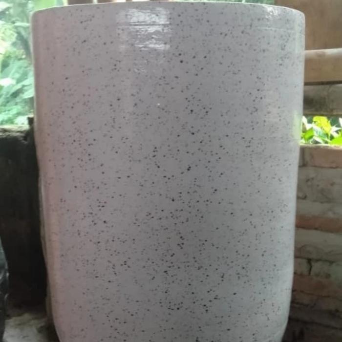 Pot Teracota Kapsul White Tinggi -+60Cm