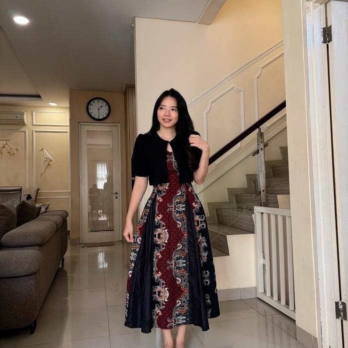 HERFIT Quenzza one set batik + blazer pendek ( one set batik pendek )