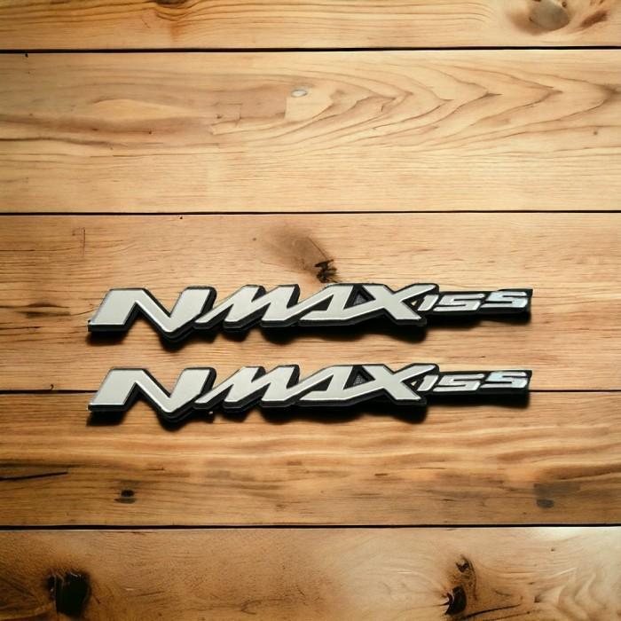 Emblem Logo Nmax 3D Timbul Bahan Kaca Akrilik - Hitam