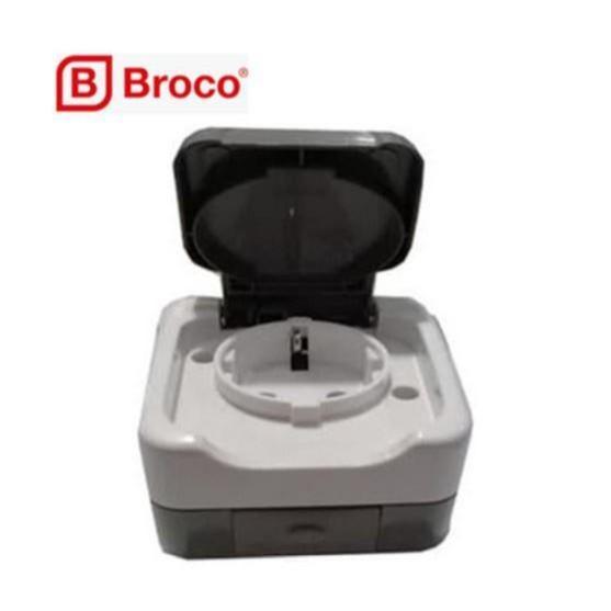 Stopkontak colokan outdoor broco atlantik dengan tutup tempel socket