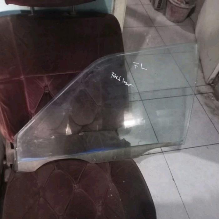 kaca pintu depan kiri Mazda 323 86-88 Ford laser 1.3 86-97